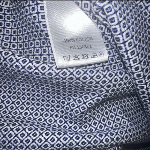 Quieti long sleeve button down shirt. Mens Size XL Blue Texture accent lining - Picture 9 of 9